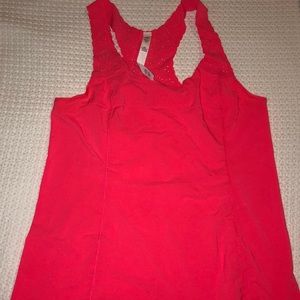 Lululemon tank